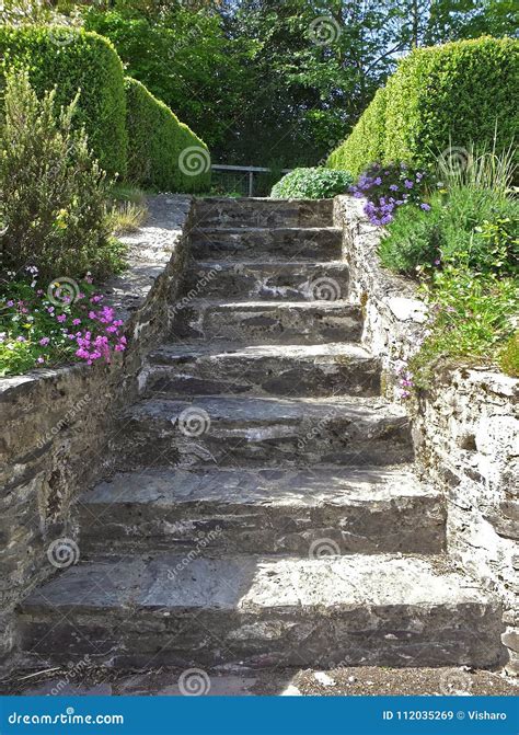 Stone Garden Steps stock image. Image of walkway, outdoor - 112035269