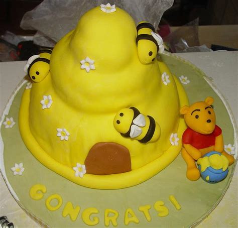 Beehive Cake - Decorated Cake by Jeana Byrd - CakesDecor