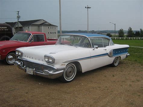 1958 Pontiac Star Chief - Information and photos - MOMENTcar