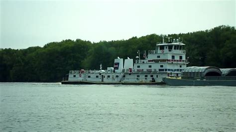 Towboat moving barges on the Mississippi River (near Victory, WI) - YouTube