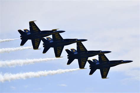 Blue Angels during the Navy graduation ceremony in Annapolis, MD. : r/pics