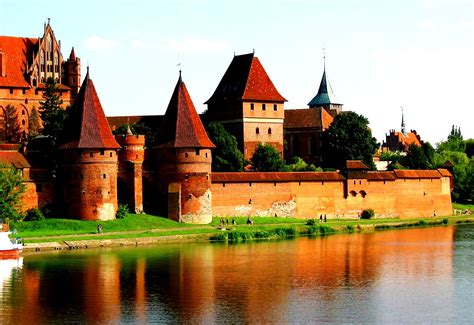 Hintergrundbild Schloss, Malbork Castle Museum, Malbork widescreen 🔥 ...