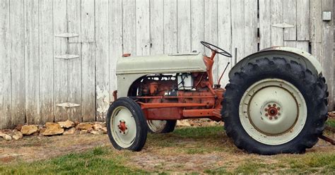 Who & When Invented the Tractor? A Complete Tractor History to Wow You