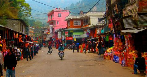 Nepal Border Crossing from Tibet – Where the Hell is Rory?