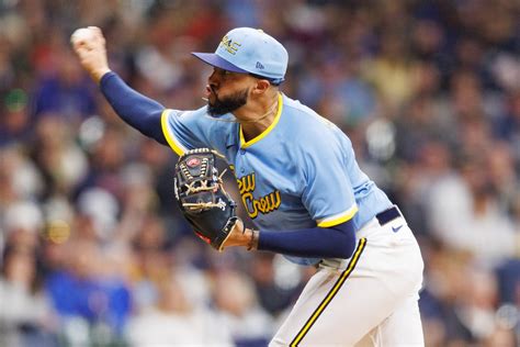 Brewers Relief Pitcher of the Month for April 2023: Devin Williams ...