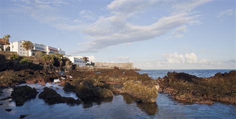 File:Costa de Puerto de la Cruz, Tenerife, España, 2012-12-13, DD 05.jpg - Wikimedia Commons