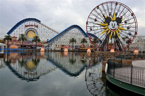 Ferris Wheel on Paradise Pier at California Adventure in Anaheim ...