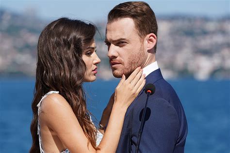 Kerem Bürsin and Hande Erçel in Sen Çal Kapimi (2020) in 2020 | Actors ...