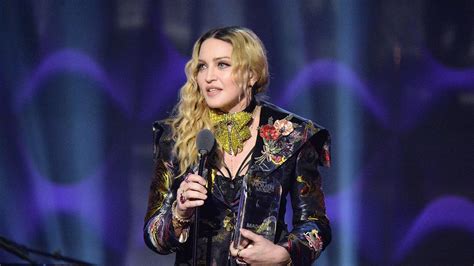 Madonna pochopnie wyszła ze szpitala. Nowe wieści zaniepokoiły fanów - Co za tydzień