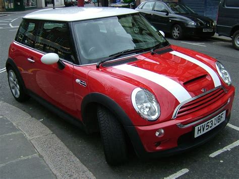 Mini Cooper Classic, Mini Coopers, Bmw, Suv Car, Cars, Colours, Vehicles, Autos, Car