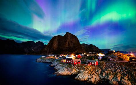 When to See the Northern Lights in Norway | Travel + Leisure