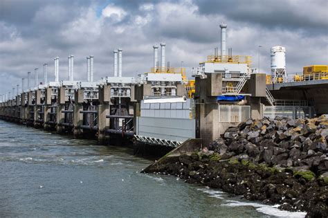 Voorproefje van het feest op de Oosterscheldekering (video) | Foto | pzc.nl