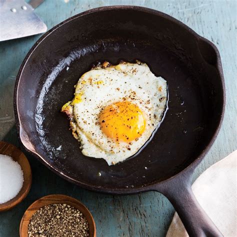 The Secret to the Perfect Egg Sunny-Side Up - Southern Cast Iron | Cast ...