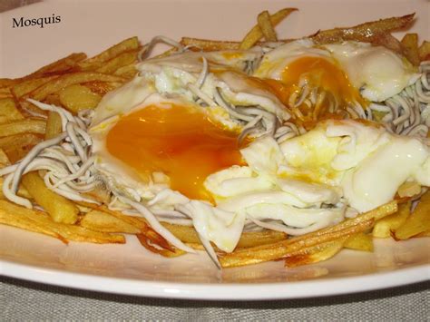 Laurel y Canela: Huevos estrellados en nido de patatas y gulas