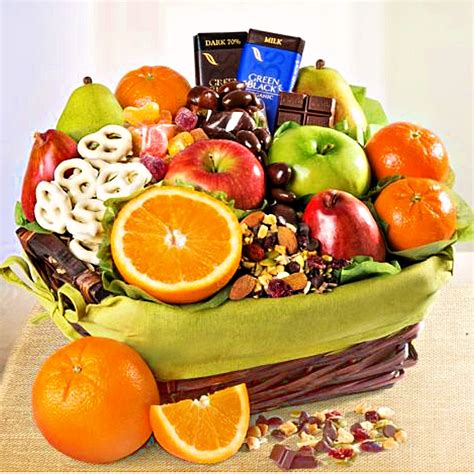 Organic Deluxe Fruit, Sweets and Snacks Gift Basket