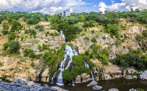 Chunchi Falls Just 90 Km Away From Bangalore Is Perfect For A Short Trip | WhatsHot Bangalore