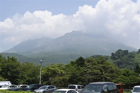 Volcanic eruption in Japan forces evacuations in 2 towns | AP News