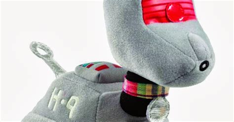 Idle Hands: The Previews Exclusive Doctor Who K9 Talking Plush