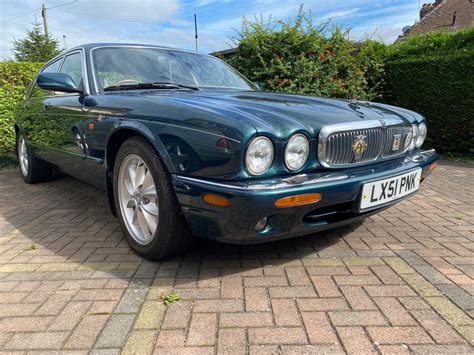 Classic Jaguar Cars for Sale | CCFS