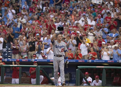 Phillies Fans Give Chase Utley Standing Ovation