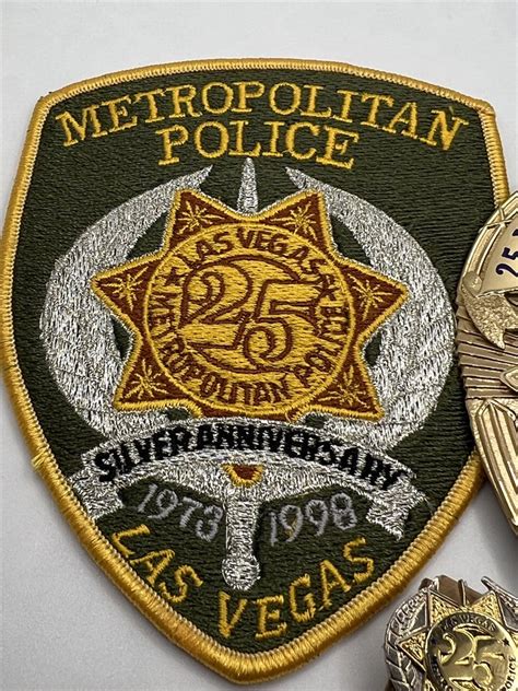 Collectors-Badges Auctions - 1998 Las Vegas Metro Police 25th ...