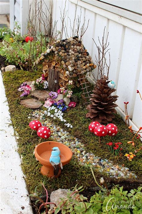 41+ Enchanting Garden Pallet Projects - gardentine.com | Fairy garden ...