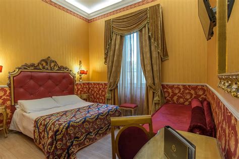 Hotel Veneto Palace Rome, RM, IT - Reservations.com