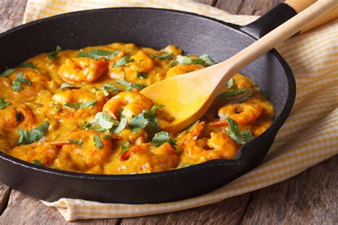 10 Tips for Creating a Delicious Indian Curry Sauce - Nouzie