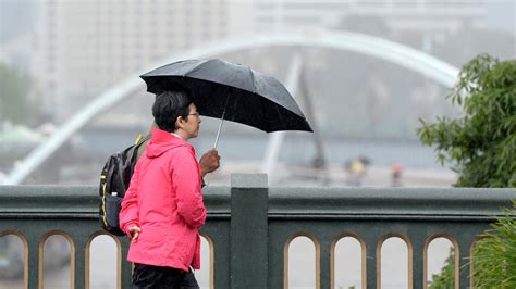 Victorian flood regions hit by gastro outbreaks sparking warnings | The ...