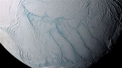 On Saturn’s moon Enceladus, liquid water may be close to the surface | Ars Technica