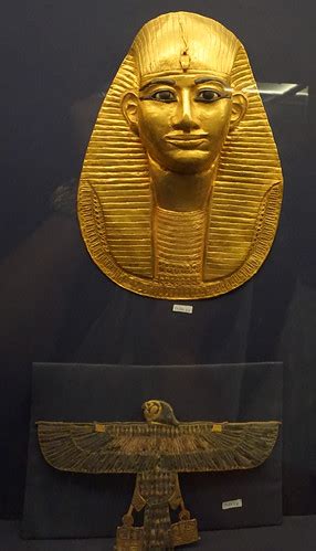 The Gold Mummy Grave Mask of King Amenemope, Egyptian Muse… | Flickr