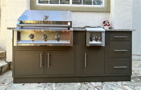 Challenger Designs Outdoor Kitchen Cabinets - Austin, Texas — Faraday's ...