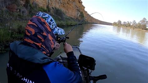 Murray River lure fishing - YouTube