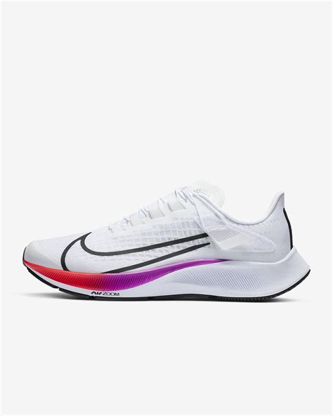 Nike Air Zoom Pegasus 37 FlyEase Men's Running Shoe. Nike MA