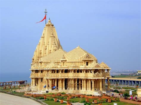 Somnath Temple Historical Facts and Pictures | The History Hub