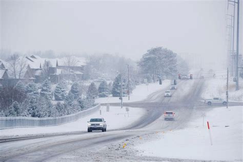 Storm punishes swath of US with snow, ice and freezing rain - Anchorage Daily News