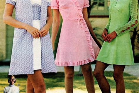 Vintage dresses - Women's fashion from 1973 - Click Americana