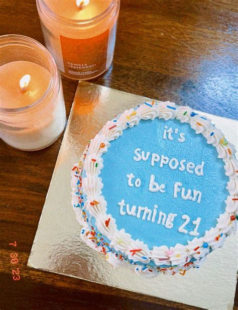 taylor swift cake in 2024 | Taylor swift cake, 21st birthday cakes ...