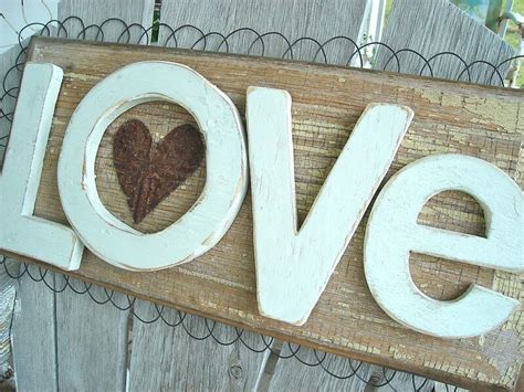 12 Rustic Love Wood Signs For A Stylish Decor In 2020 - Craftsonfire