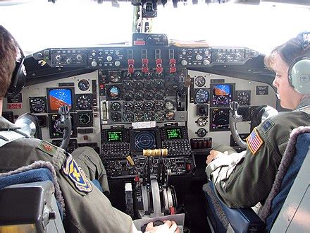 Boeing KC-135 Stratotanker - Wikipedia