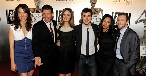 "Bones" Cast Members Net Worth Revealed, And It's More Than A Squintern