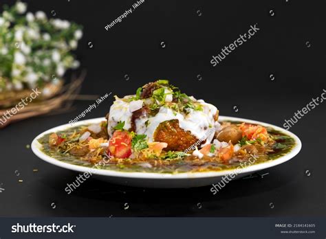 Chole Aloo Tikki Chaat Simple Recipe Stock Photo 2184141605 | Shutterstock