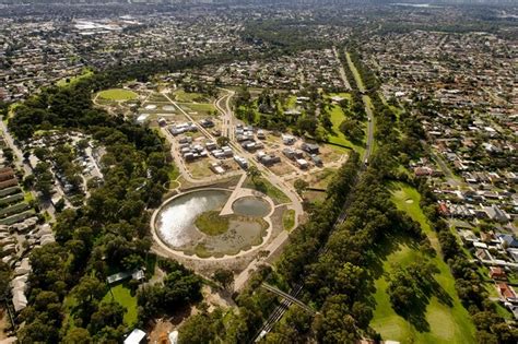 Race to create zero-carbon home at Lochiel Park | ArchitectureAU