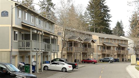 Naval Base Kitsap reviews housing following scathing national report