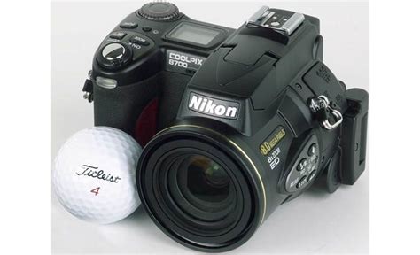 Nikon COOLPIX 8700 8-megapixel digital camera at Crutchfield