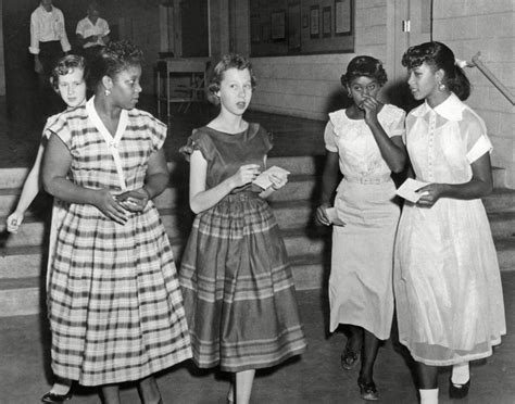 Civil Rights School Desegregation 1954 - Flashbak