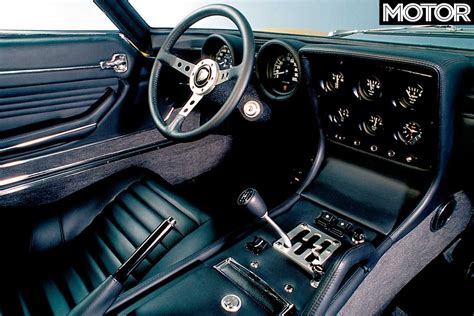 1971 Lamborghini Miura SV feature | MOTOR