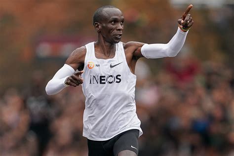 Eliud Kipchoge, Nike Marathon Runner’s Shoes, Record & More Info – Footwear News