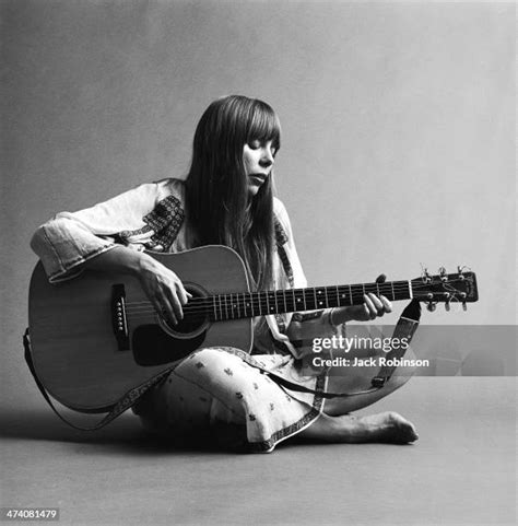 239 Joni Mitchell 1960s Stock Photos, High-Res Pictures, and Images ...