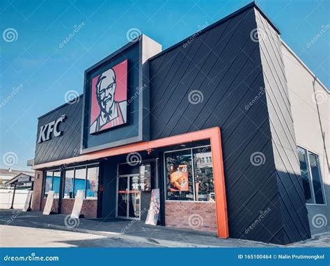 KFC drive thru editorial stock image. Image of outdoor - 165100464